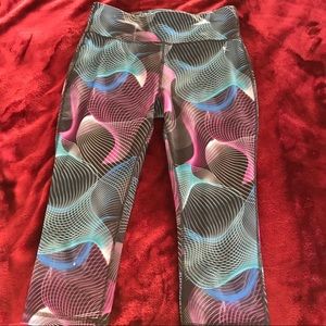 Danskin Capri Leggings